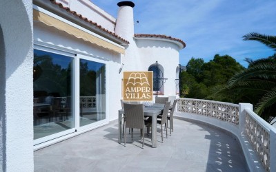 Уютная вилла с прекрасным видом на море и Альтею.